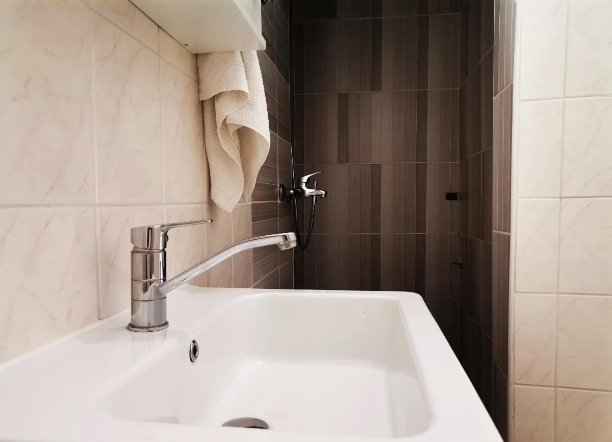 Apartment ELLA, cozy one-bedroom apartment close to Old Bridge in Mostar - Housity