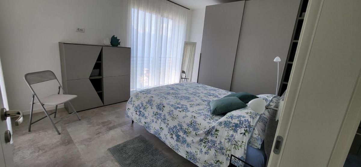 IL SOGNO 1 Piscina e vista lago - Housity