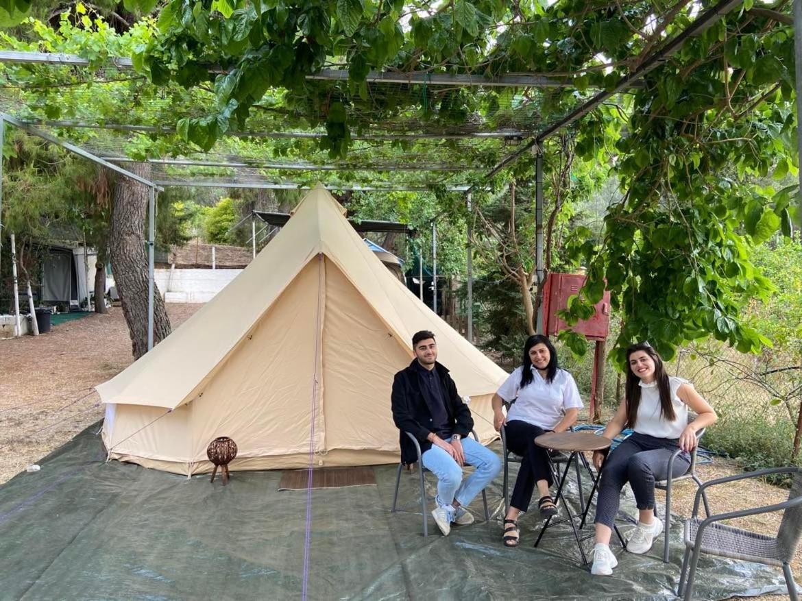 XeniCamp-Retreat - Housity