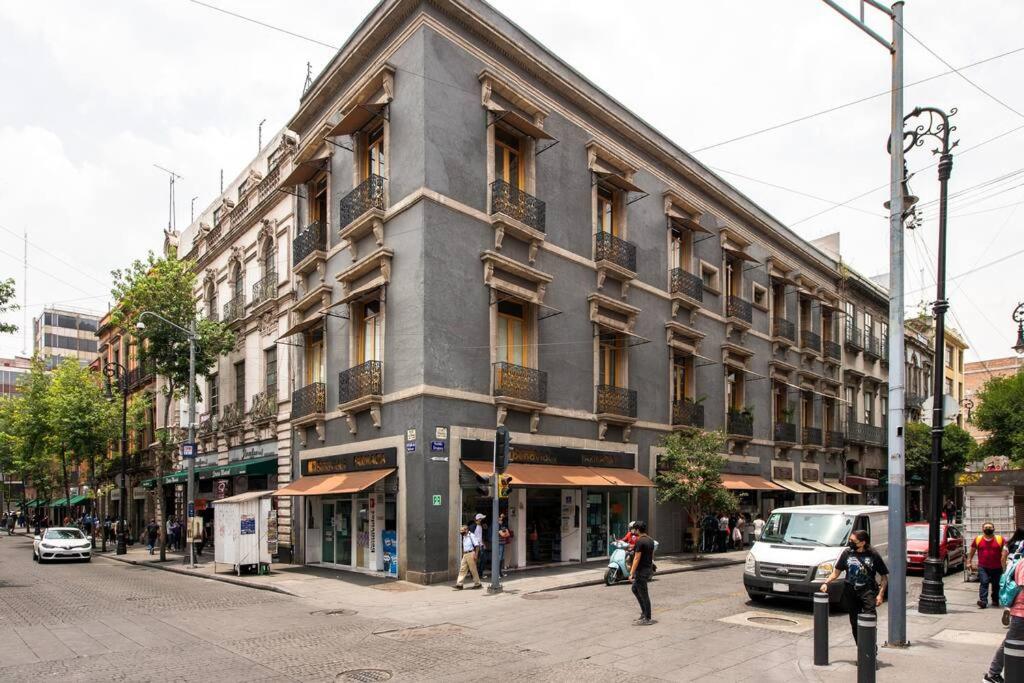 HISTORIC DownTown Balconies Terrace Zocalo madero - Housity