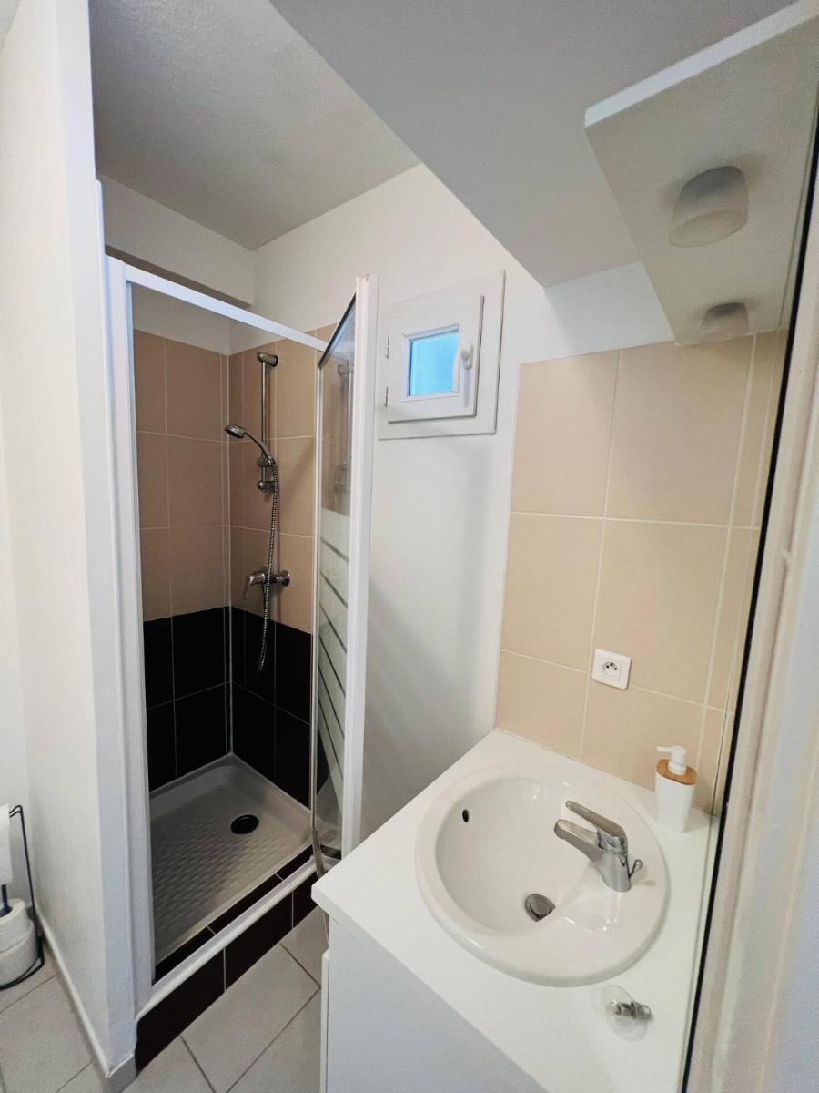 Studio le 2, Free Parking, Free WIFI, Transports - Housity