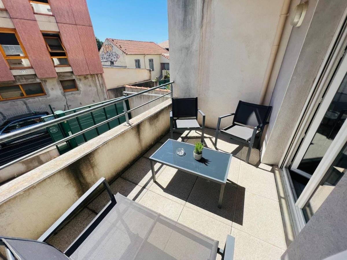 Studio le 2, Free Parking, Free WIFI, Transports - Housity