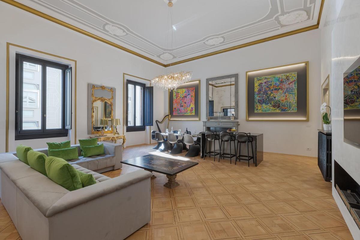 Cavour 83 Prestige House by 360Rentals - Housity