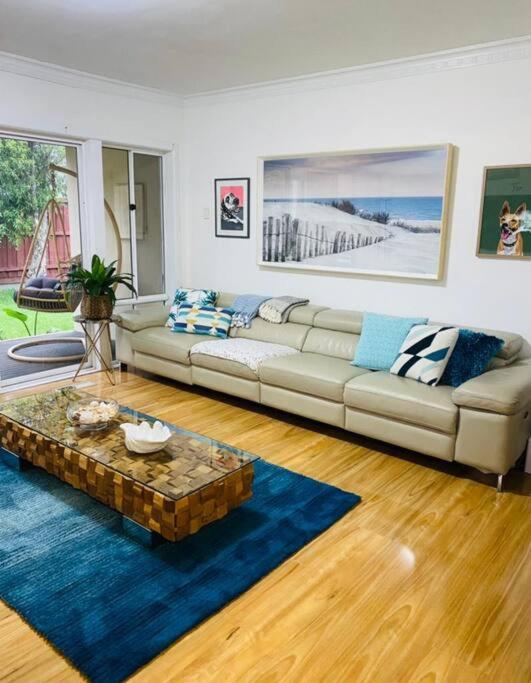 Private Family Haven by My Lodgingfy - Housity