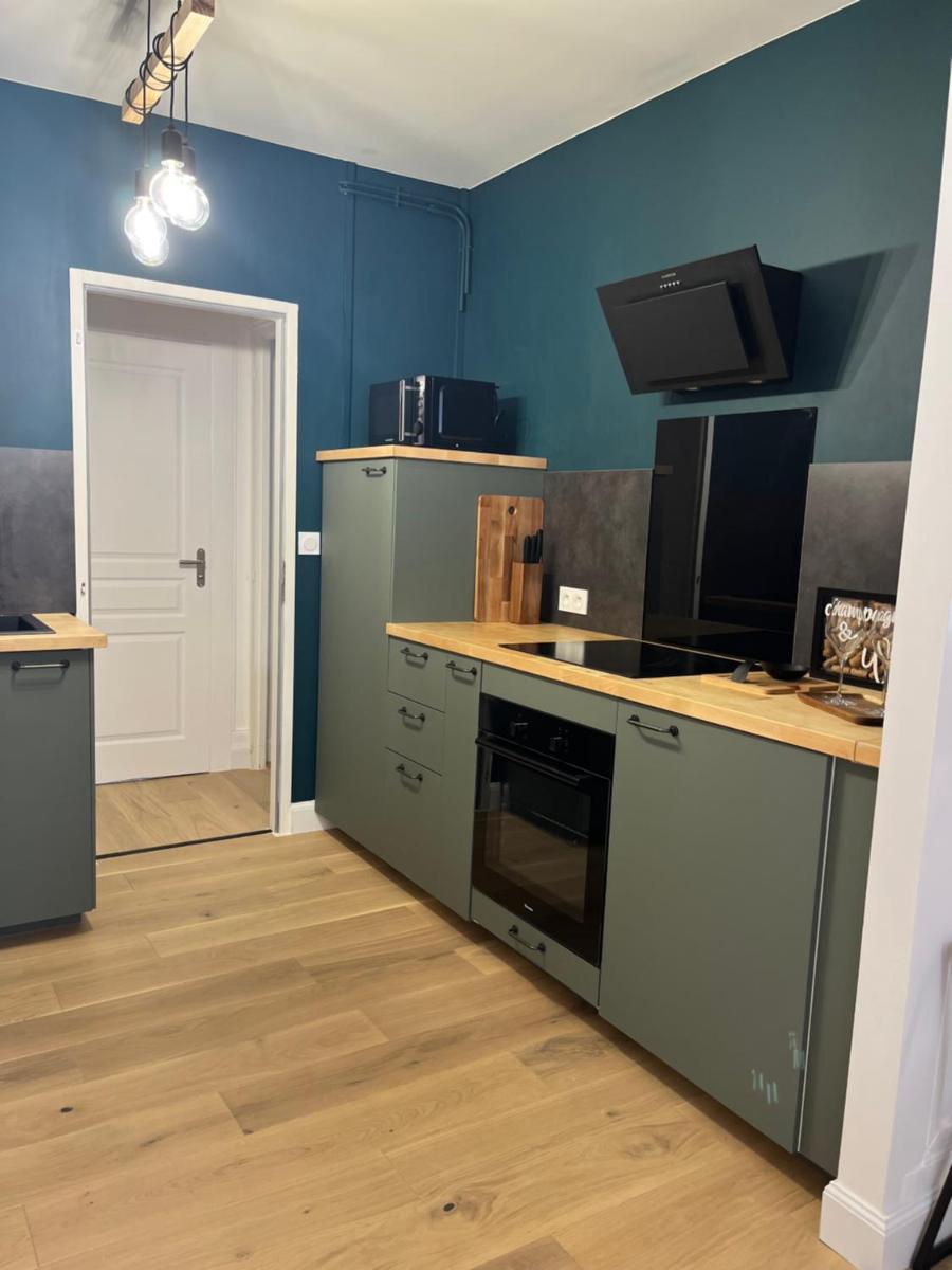 Appartement moderne en plein centre D'Epernay - Housity