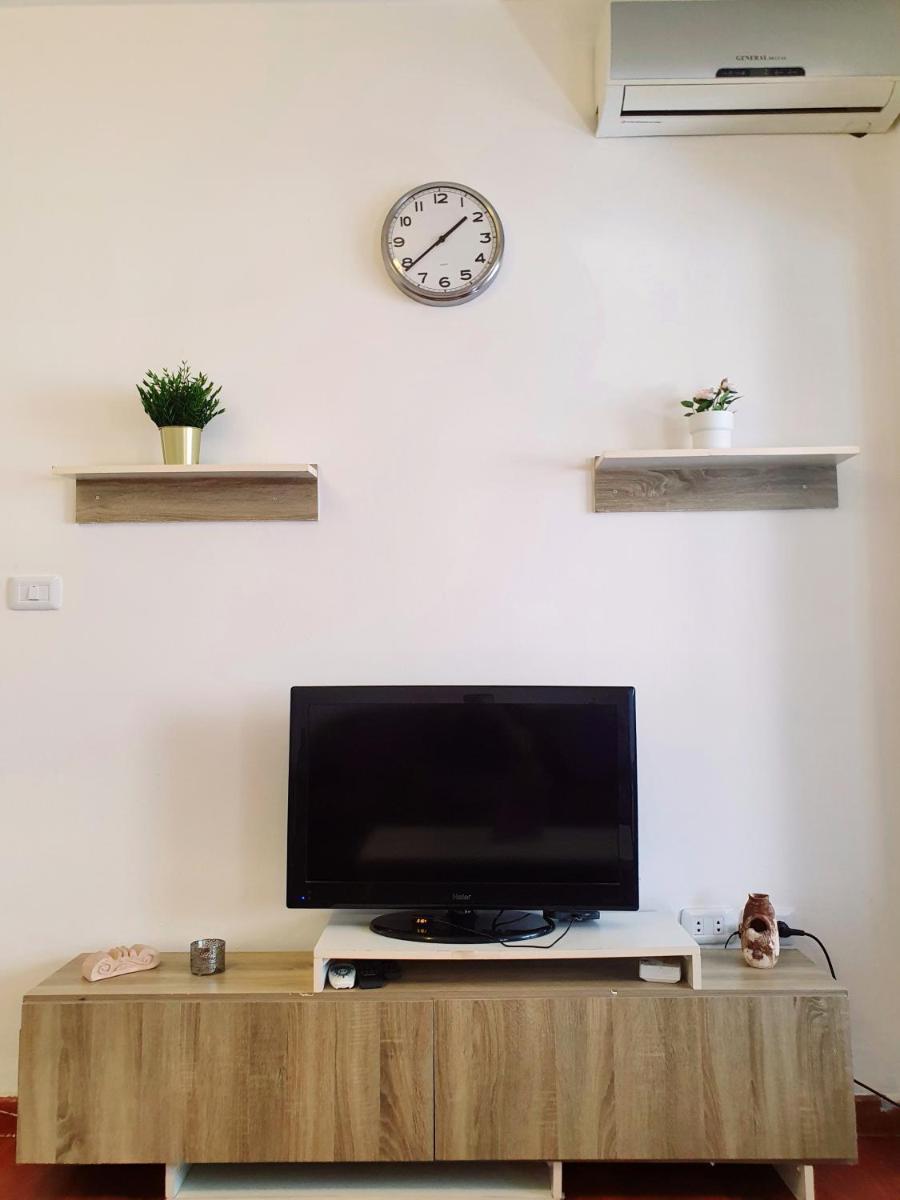 Lovely Two Bedroom Apartment in Amman - Housity