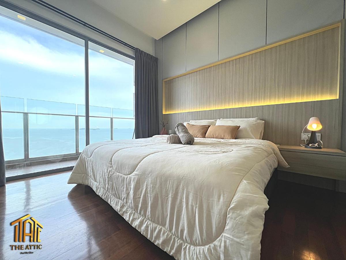 Attic Home Melaka Silverscape Residence & Jonker - Housity