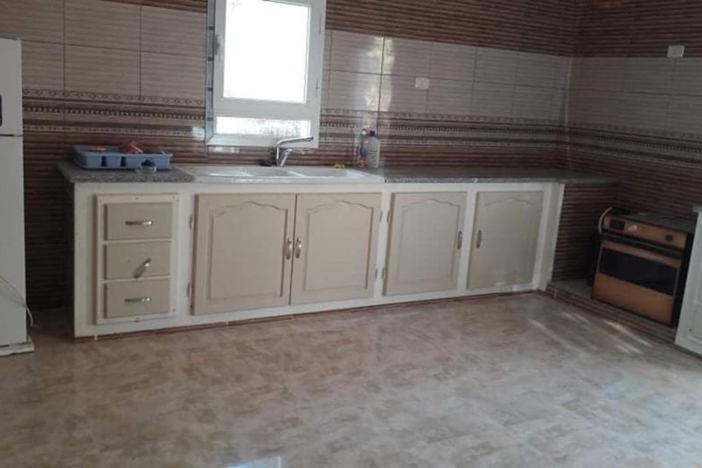 Maison Porte de Desert Douz - Housity