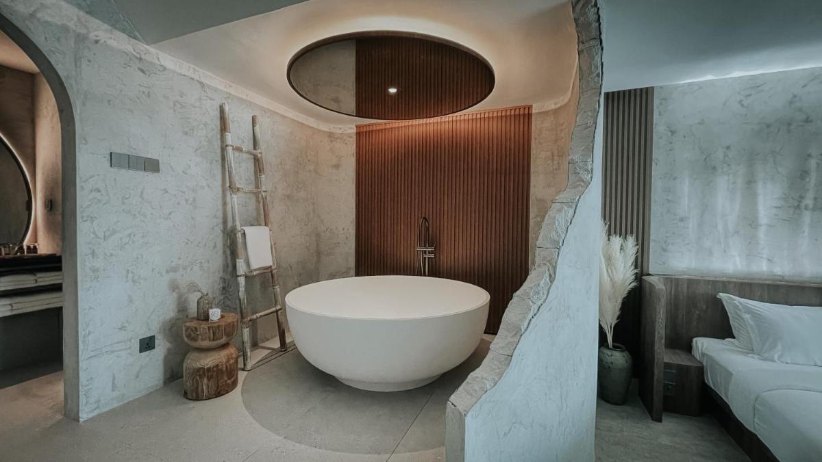 Suitetrails - The Cara Boutique Hotel