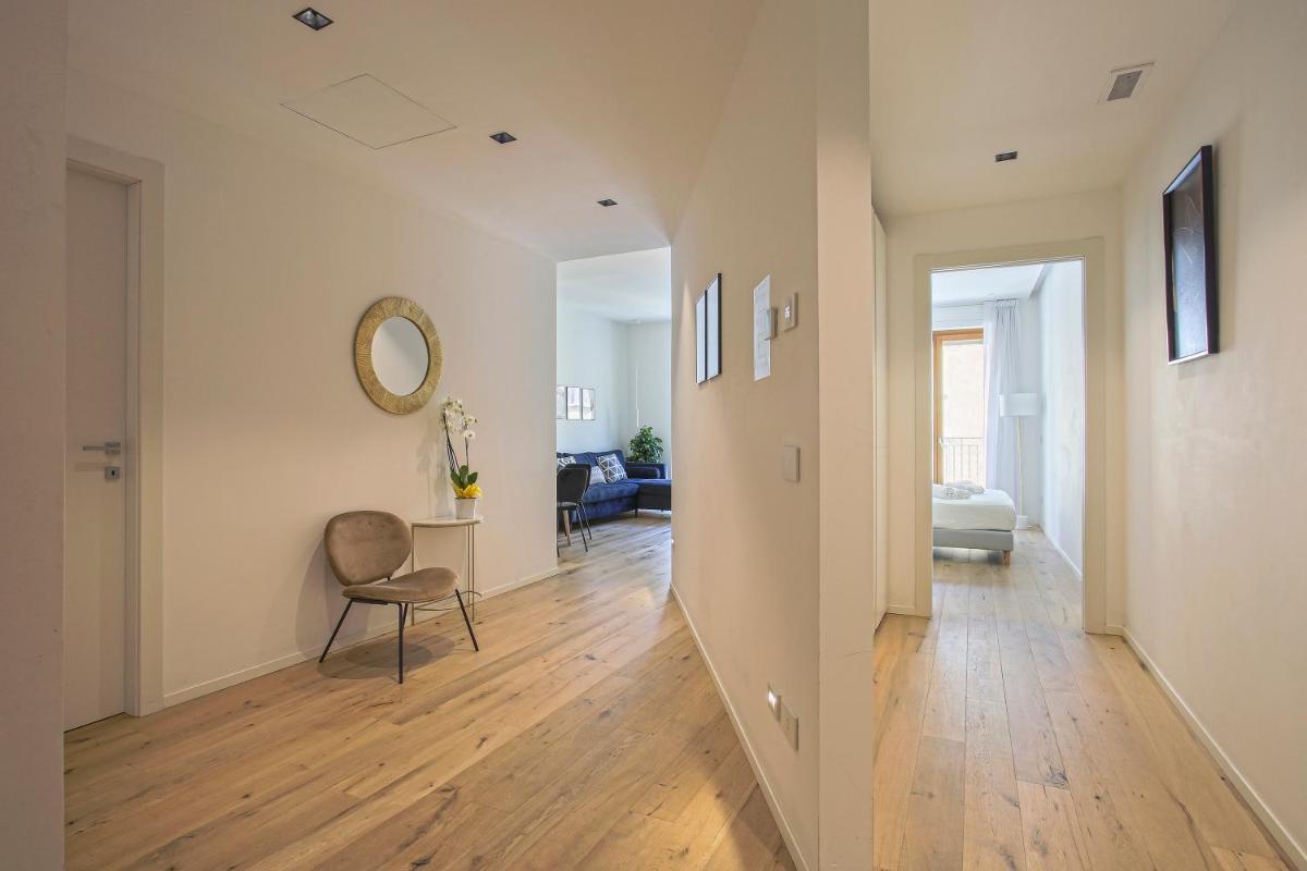 Suitetrails - MILAN CHIC Luxury Apartments-hosted by Sweetstay