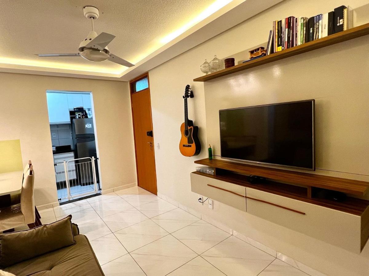 VOG ACQUA - Flor na PRAIA - Pé na Areia 2/4 com Ar - Housity