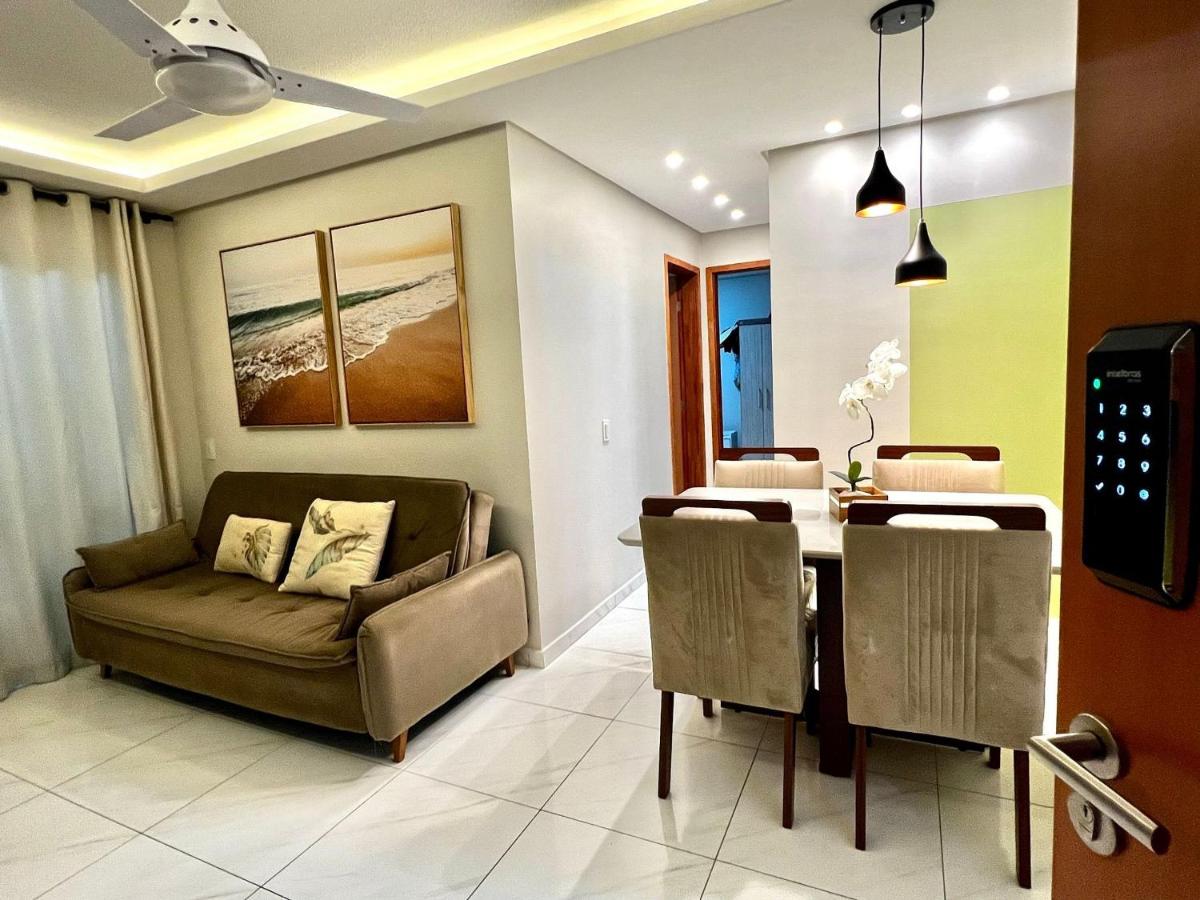 VOG ACQUA - Flor na PRAIA - Pé na Areia 2/4 com Ar - Housity