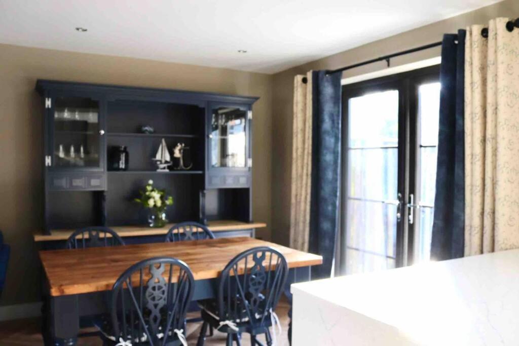 Victoria Cottage - Housity