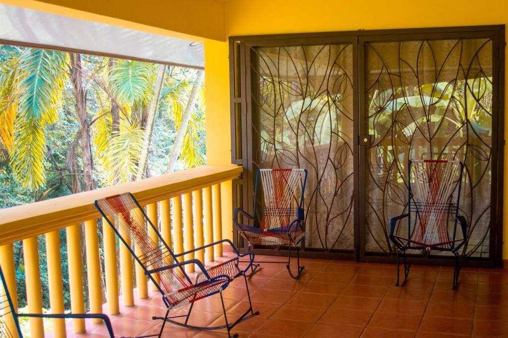 Toucan Condo w/ shared pool & Wifi - Hizvo