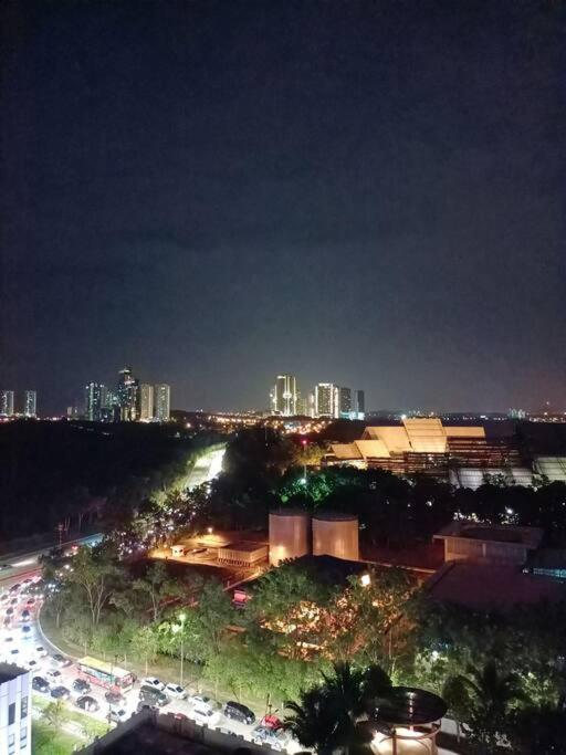 C0608 Almas Suites Studio100mbps! Netflix By STAY - Housity
