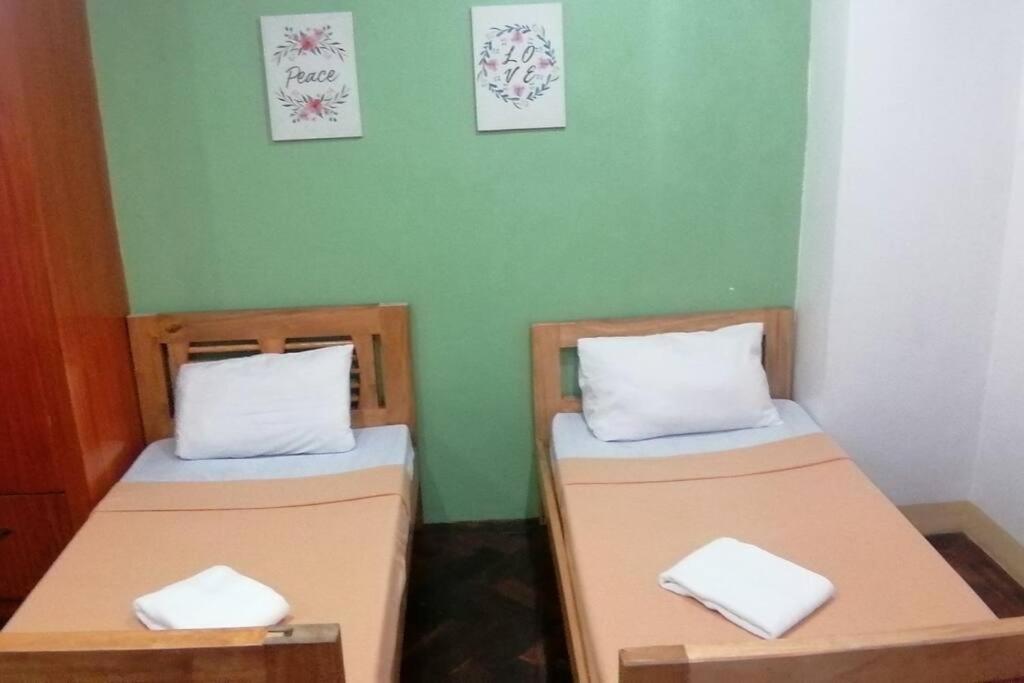 Studio unit that is good for a maximum of 5 pax. - Housity