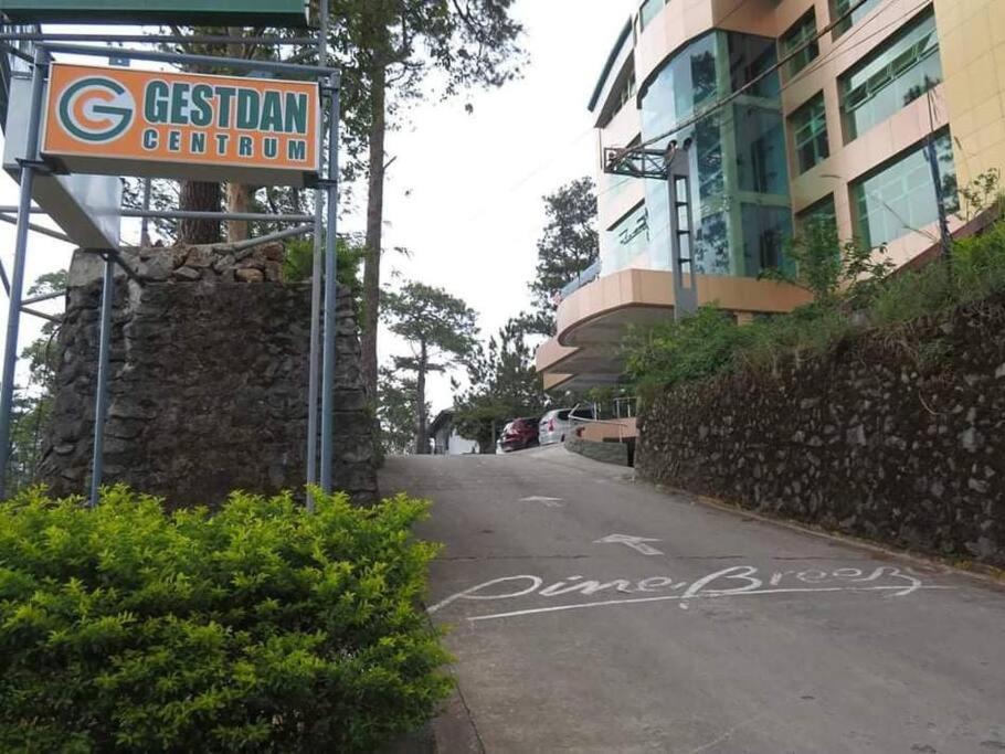 Studio unit that is good for a maximum of 5 pax. - Housity