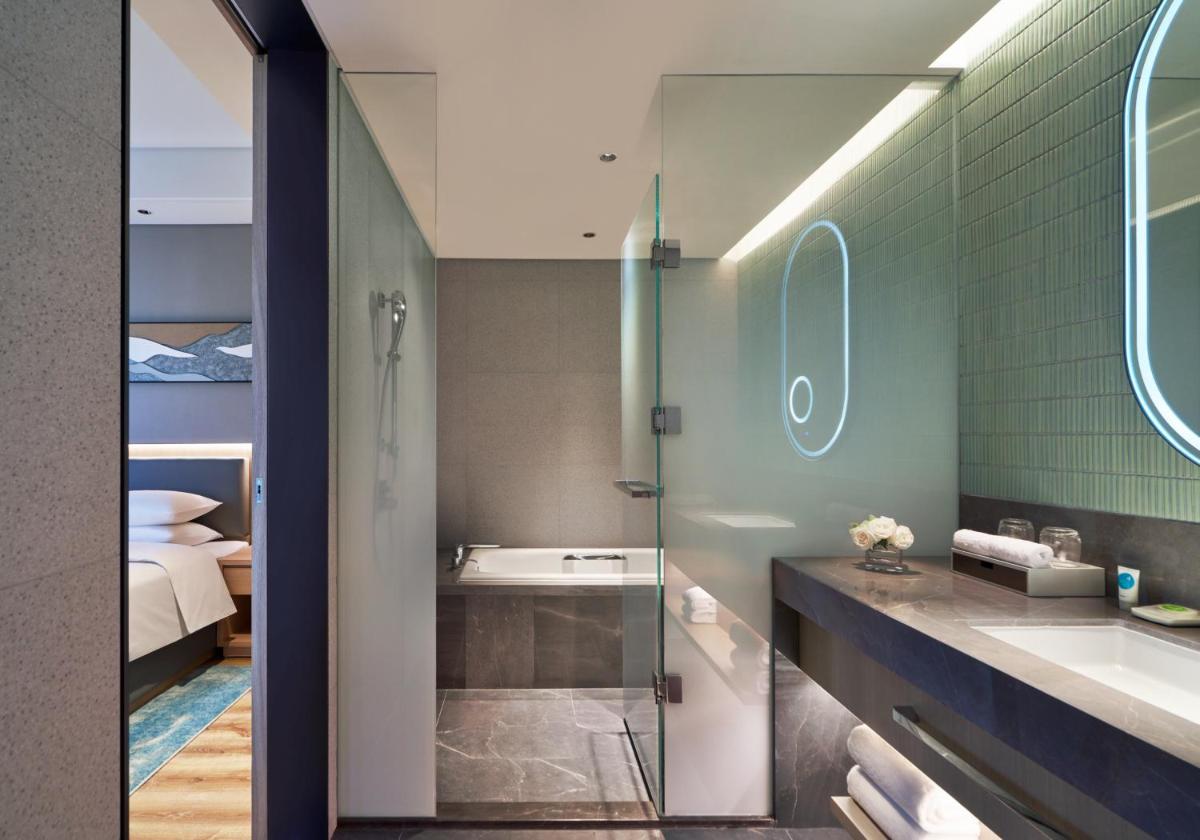 Hyatt Place Huangshan Train Station - Housity