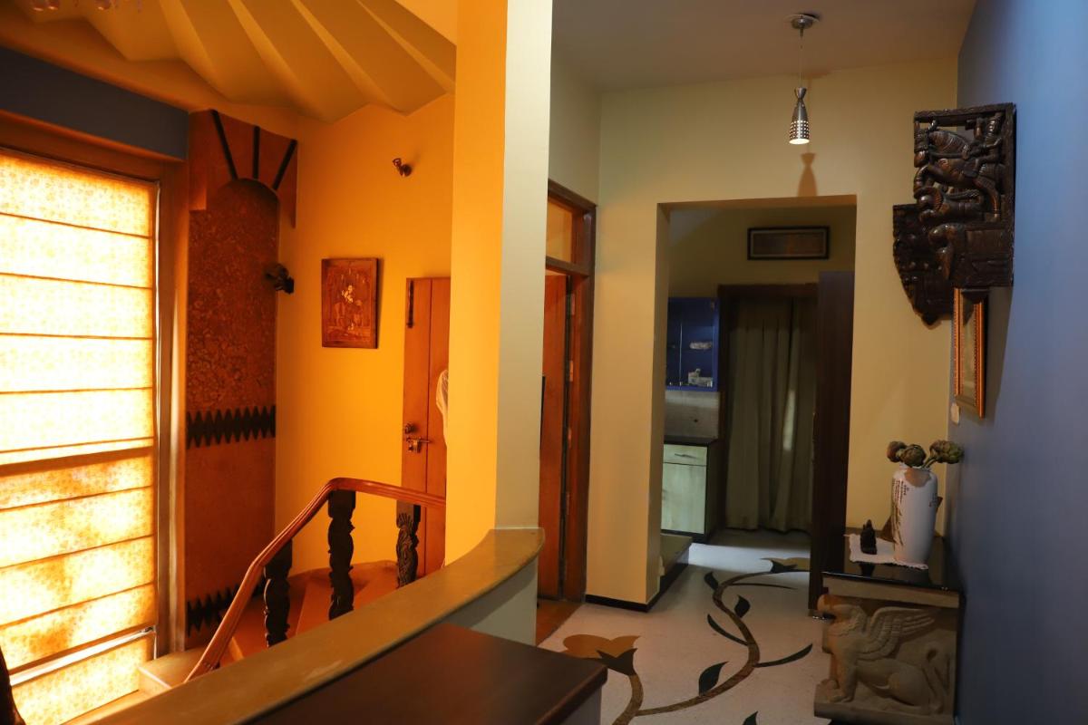 Aura Homestay Royal Villa - Housity