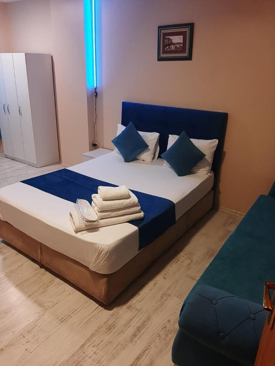 216 Turkuaz Suit - Housity