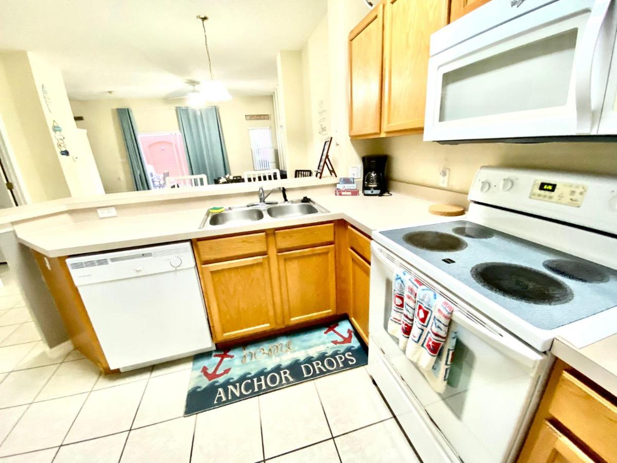 Amazing 3-2 Townhome With Lake View At Terra Verde!! - Housity