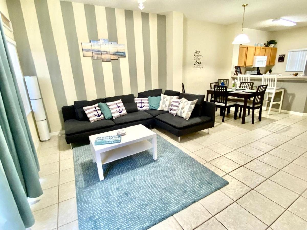 Amazing 3-2 Townhome With Lake View At Terra Verde!! - Housity