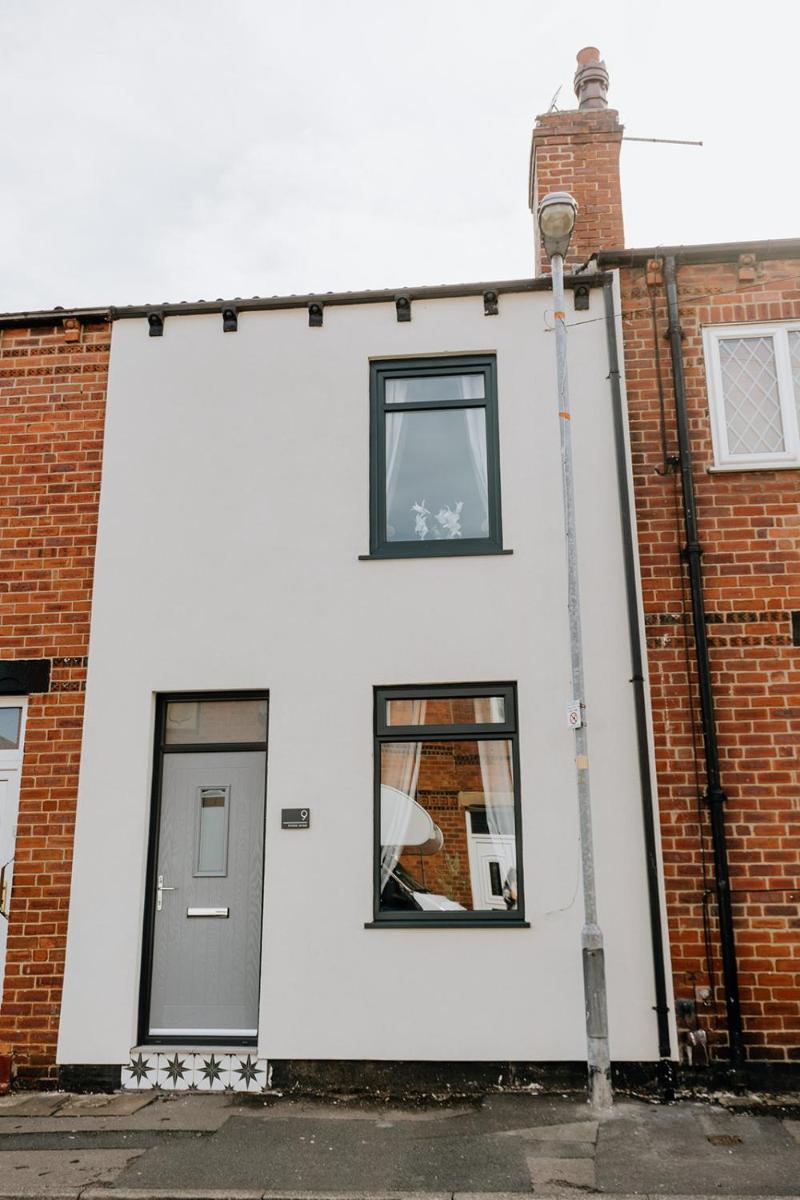 LIQUORICE LODGE - Modern 2 Bed House in Castleford, Yorkshire Close to Xscape SnoZone! - Housity