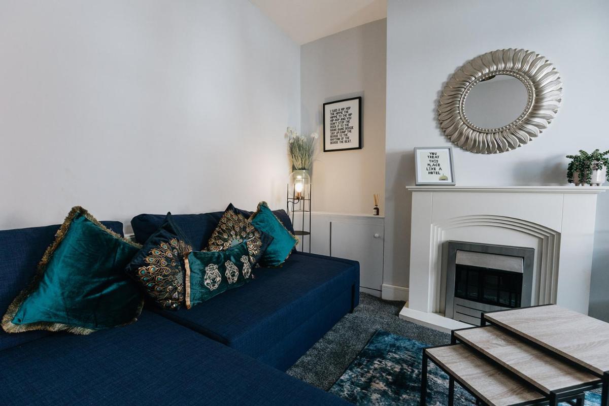 LIQUORICE LODGE - Modern 2 Bed House in Castleford, Yorkshire Close to Xscape SnoZone! - Housity