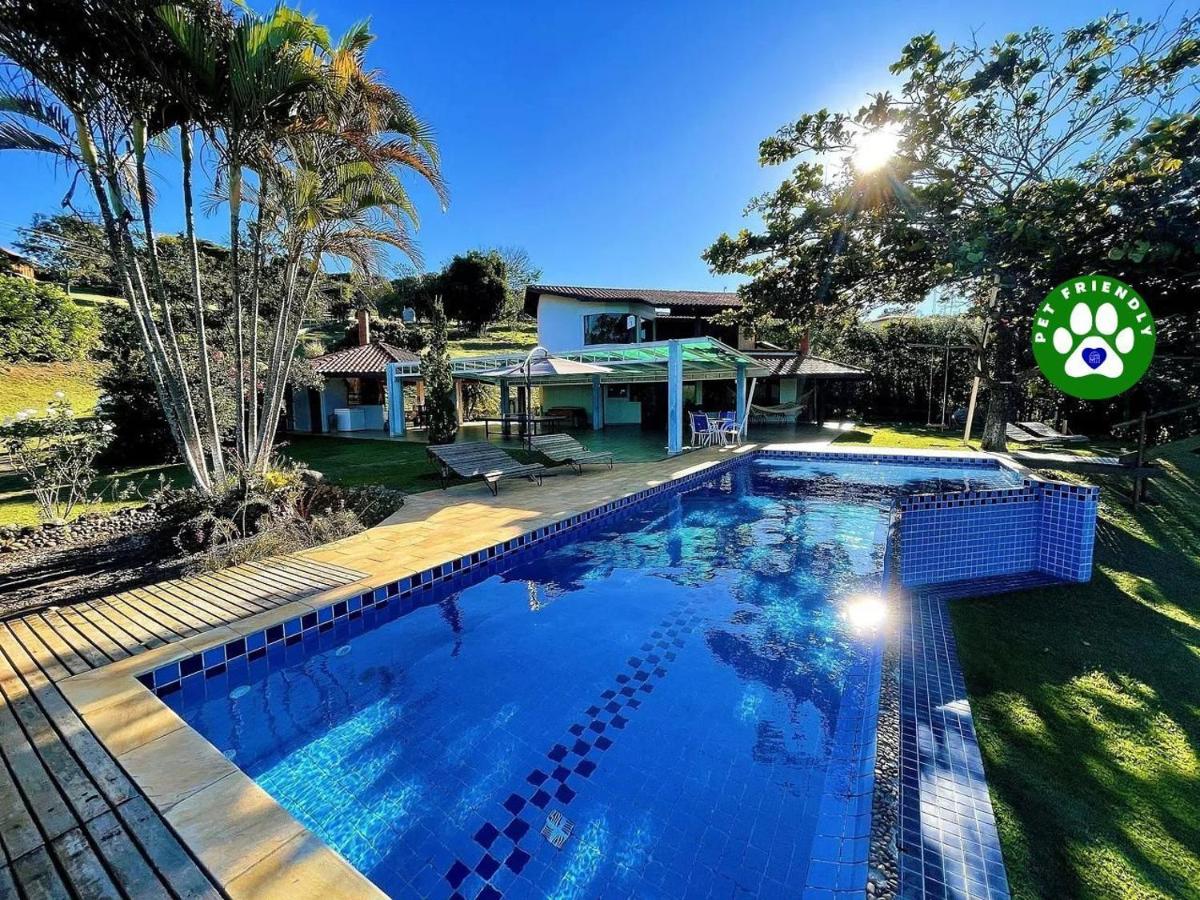 Home 3| Pé na água em Joanópolis c/ piscina aquecida - Housity