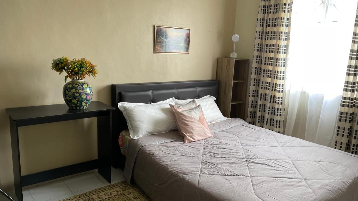 Little Cosy House at14 - Housity