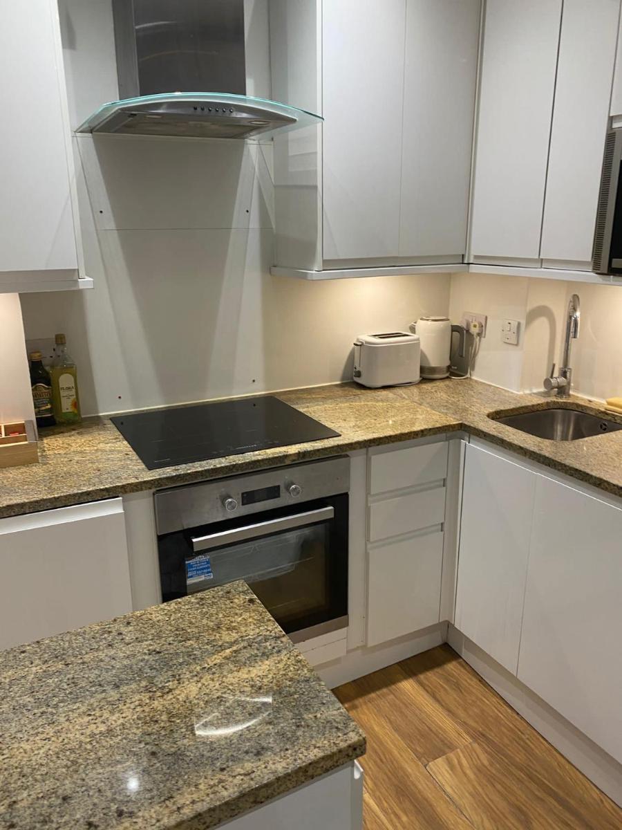 Stunning 2 bed flat in Ladbroke Grove - Housity