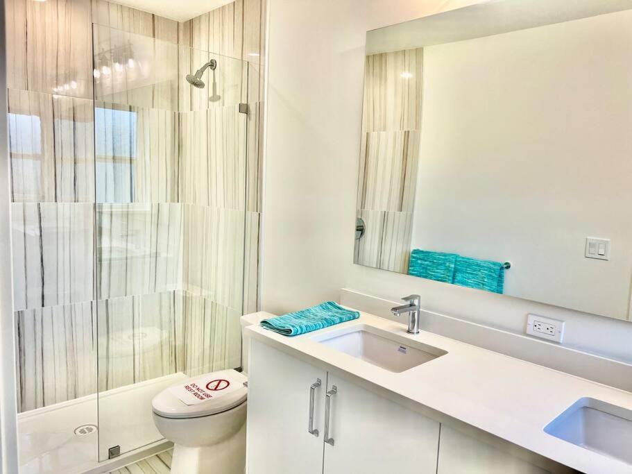Brand new Cheerful 3 Bedroom 3 Bathroom TownHouse - Housity