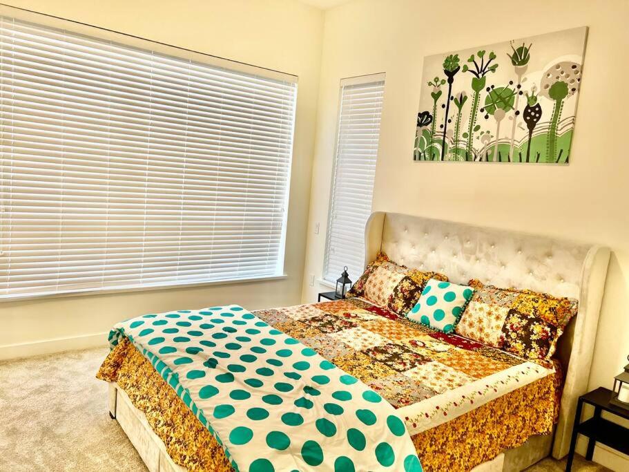 Brand new Cheerful 3 Bedroom 3 Bathroom TownHouse - Housity