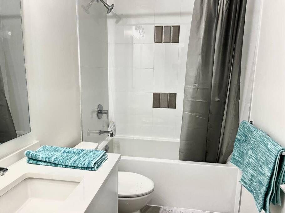Brand new Cheerful 3 Bedroom 3 Bathroom TownHouse - Housity
