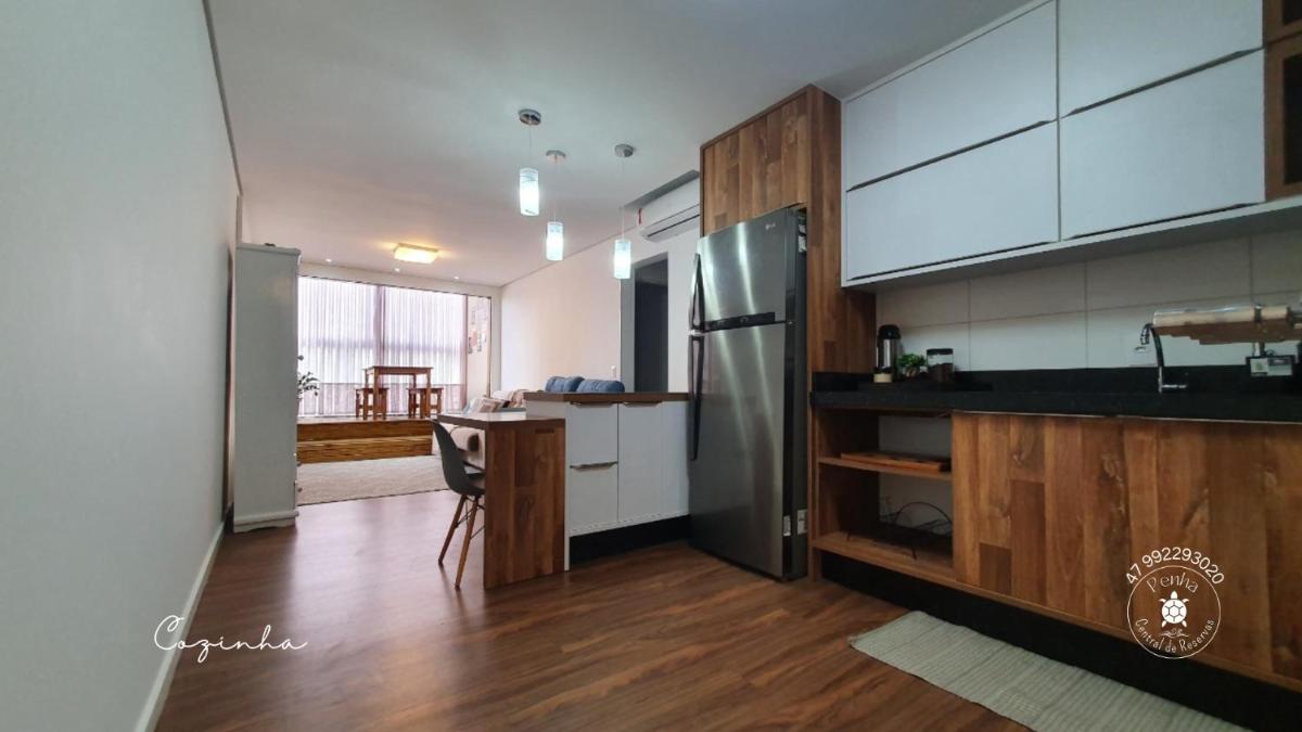 Suitetrails - Apartamento Porto Piçarras, com piscina a 100 metros da praia, Balneário Piçarras -SC