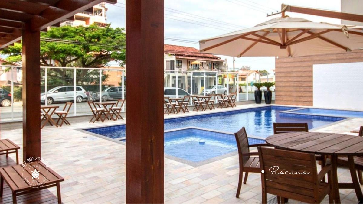 Suitetrails - Apartamento Porto Piçarras, com piscina a 100 metros da praia, Balneário Piçarras -SC