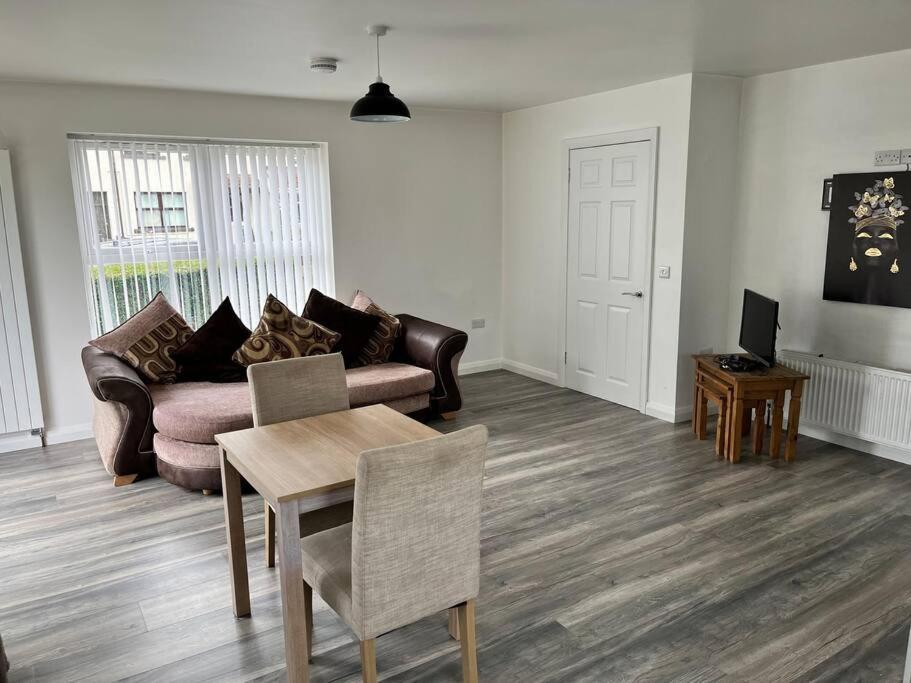 Conveniently located, close to city and quiet area - Housity