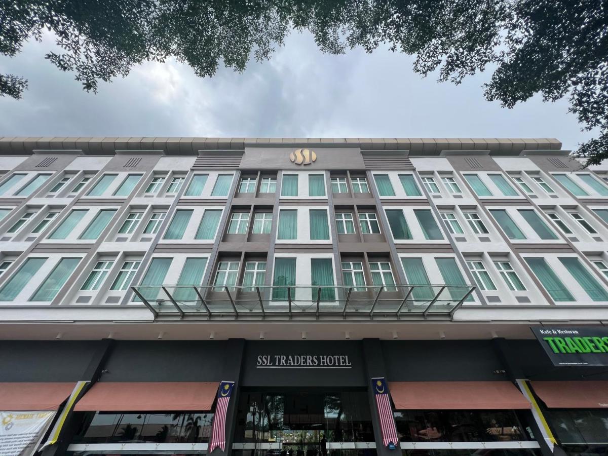 Suitetrails - SSL Traders Hotel
