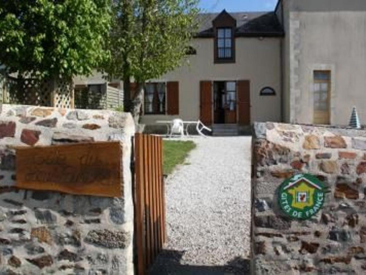 Charmant Gîte Familial au Cœur du Parc Régional de Normandie-Maine avec Jardin Clos - FR-1-410-140 - Housity