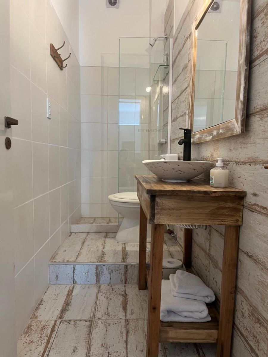Hermoso departamento sobre la peatonal estacionamiento incluido - Housity