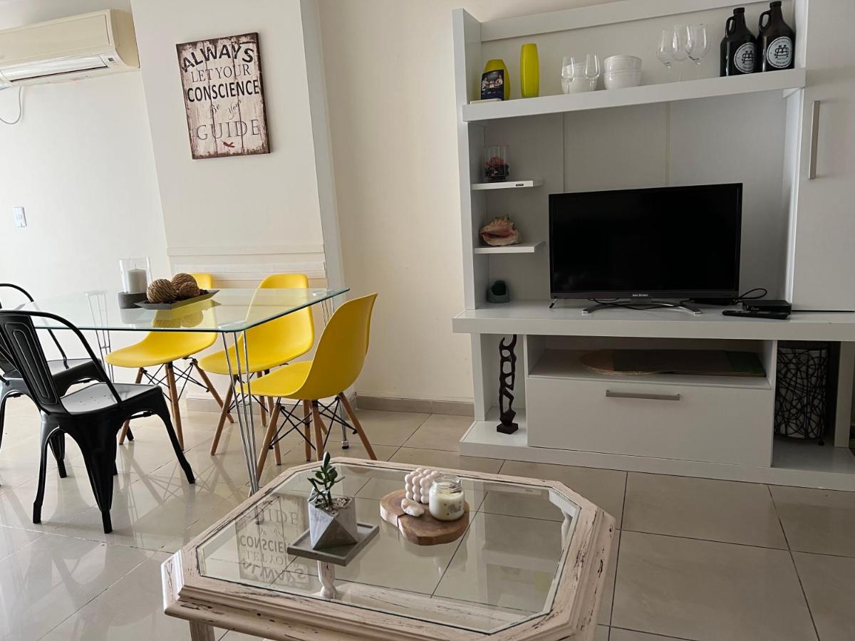 Departamento en pleno centro en complejo con Pileta y Gimnasio - Housity