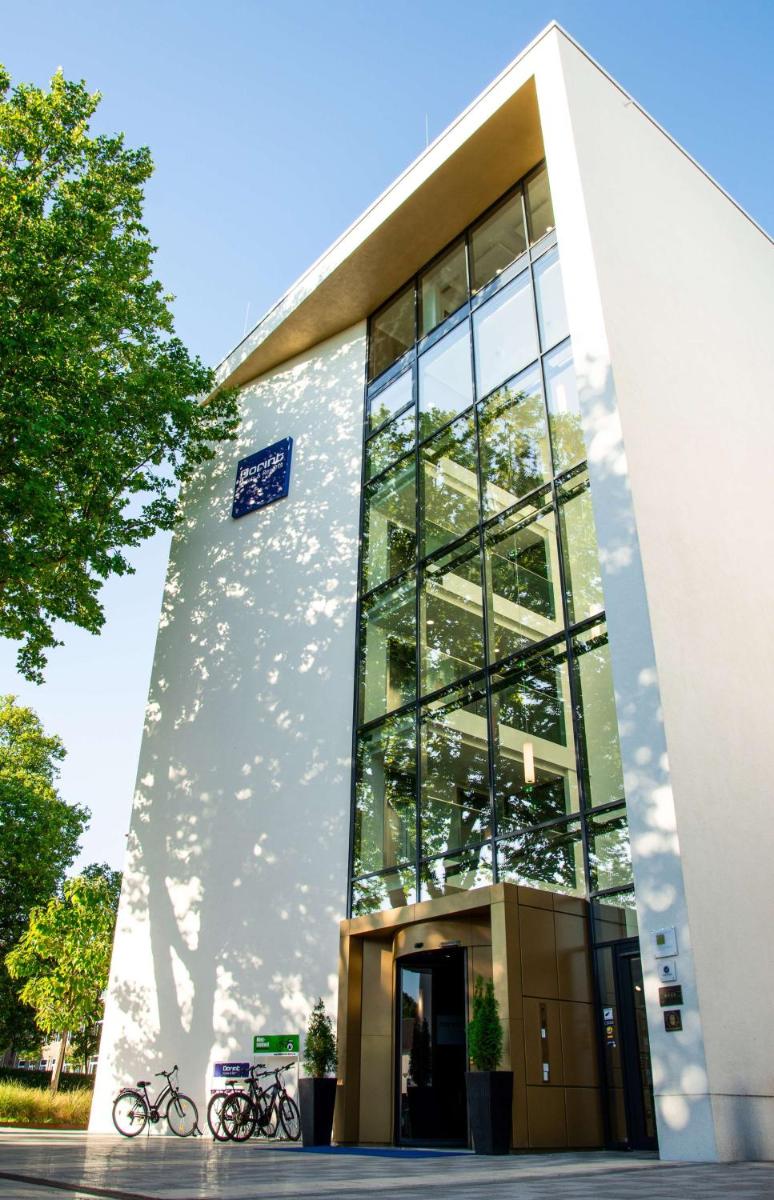 Dorint Hotel Düren - Housity