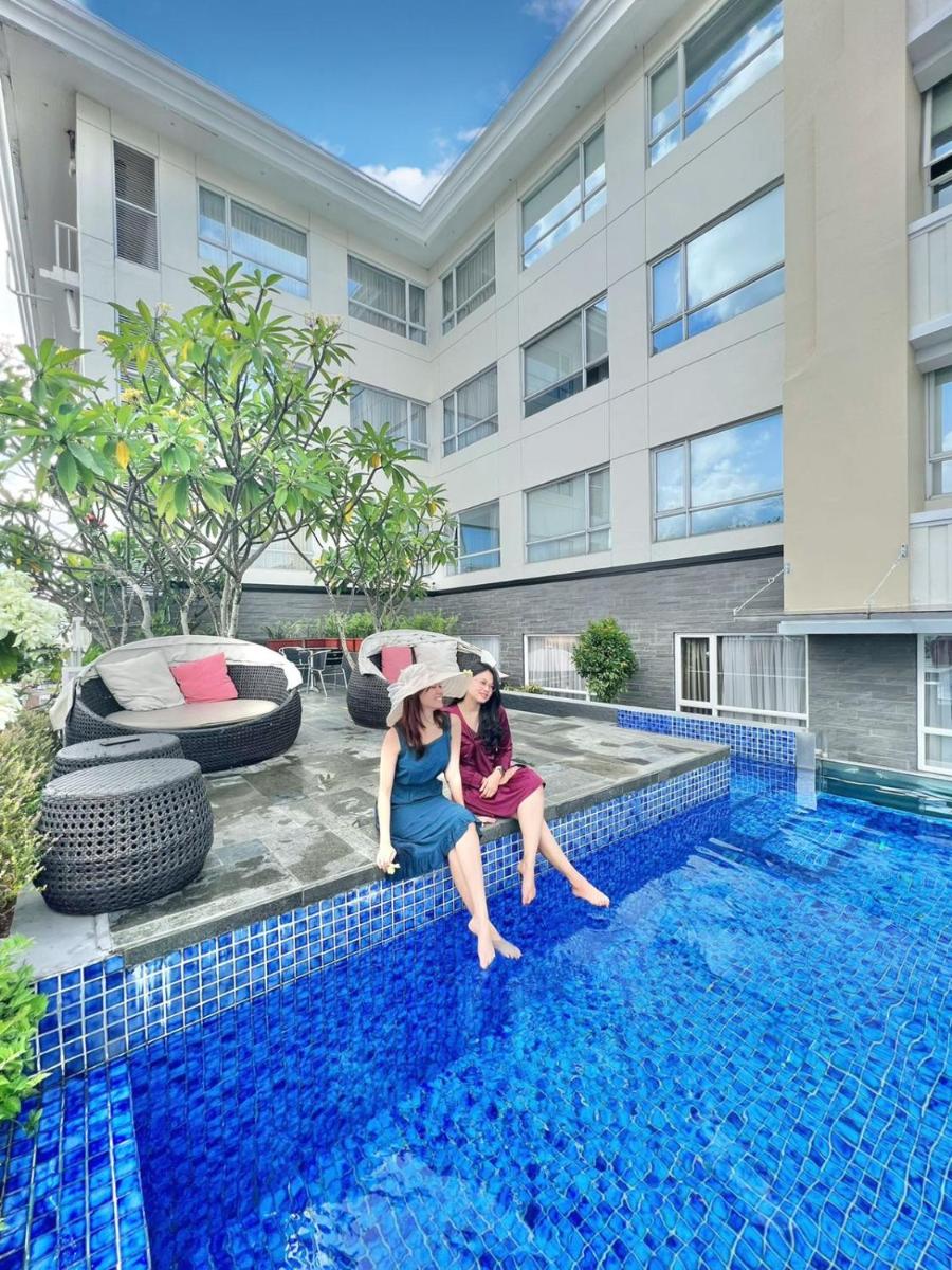 Grand Zuri Malioboro - Housity