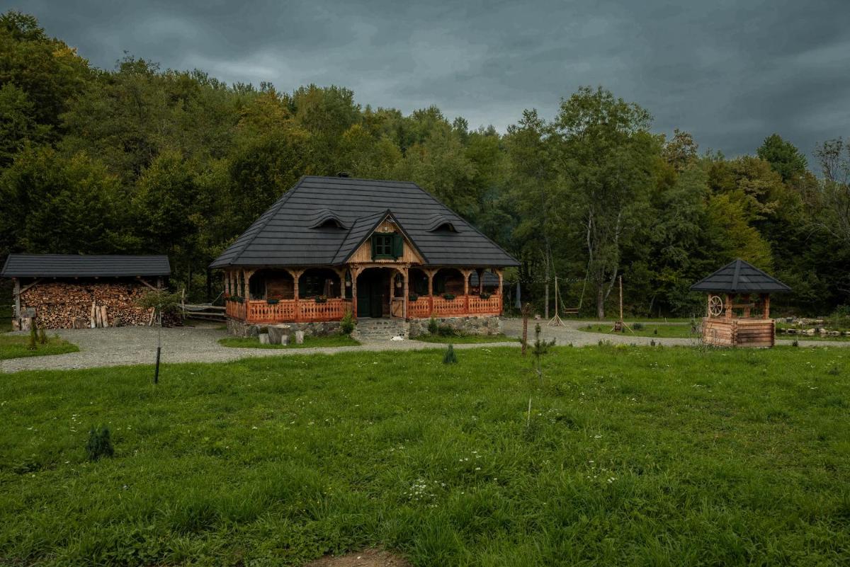 Huta Village - Housity