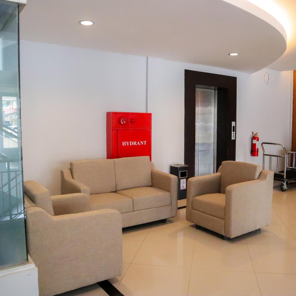 Hotel Ceria Jambi - Housity