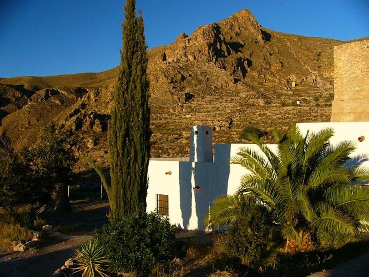 Finca-Privatpool-sehr ruhige Lage-Alleinnutzung-ideal für Familien - Housity
