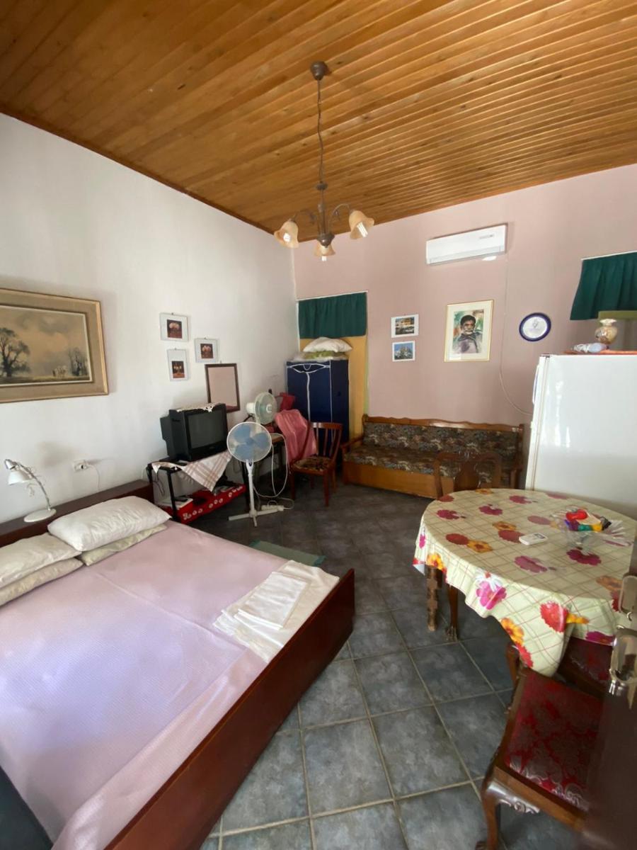 Bella Room 1 - Housity