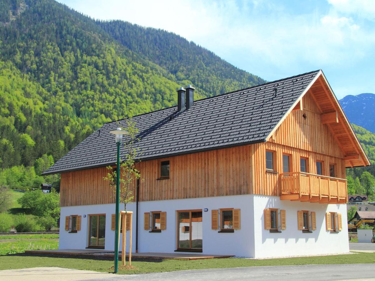House in Obertraun on Lake Hallstatt with a balcony or terrace - Housity