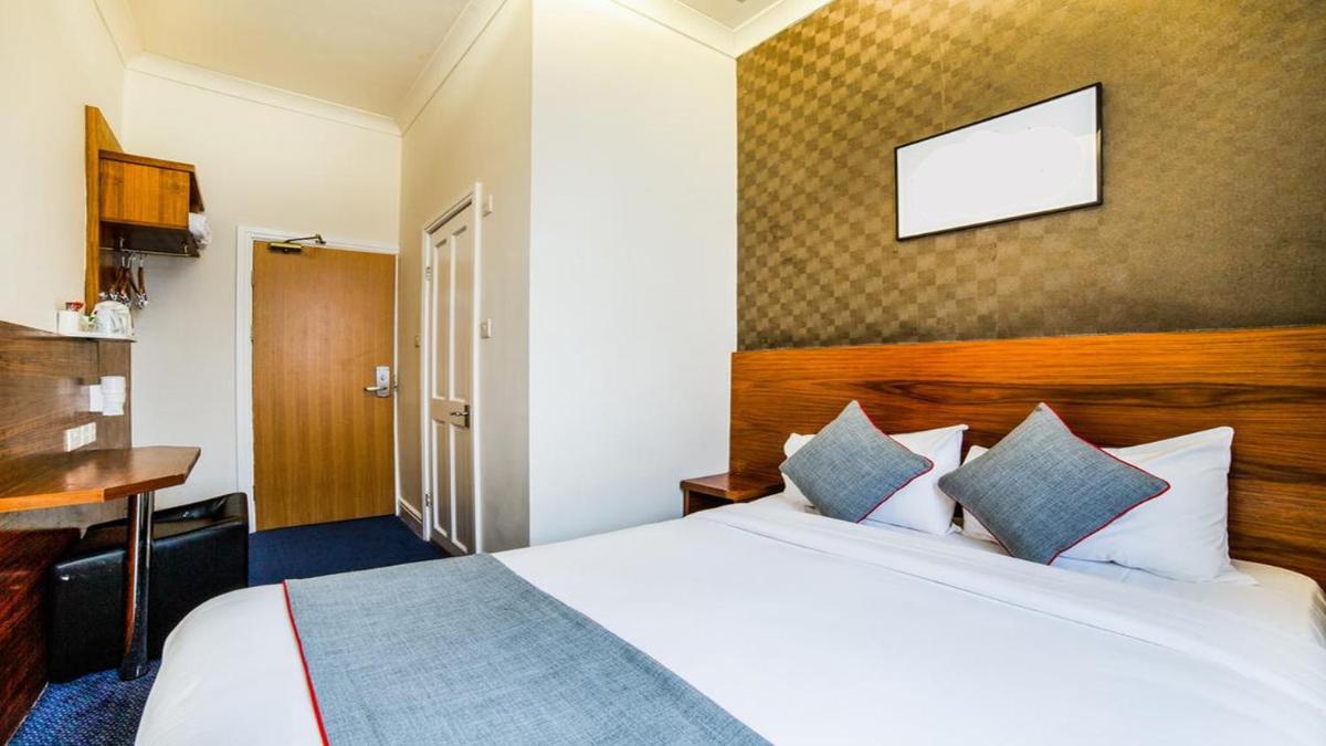 The Park Hotel - Housity