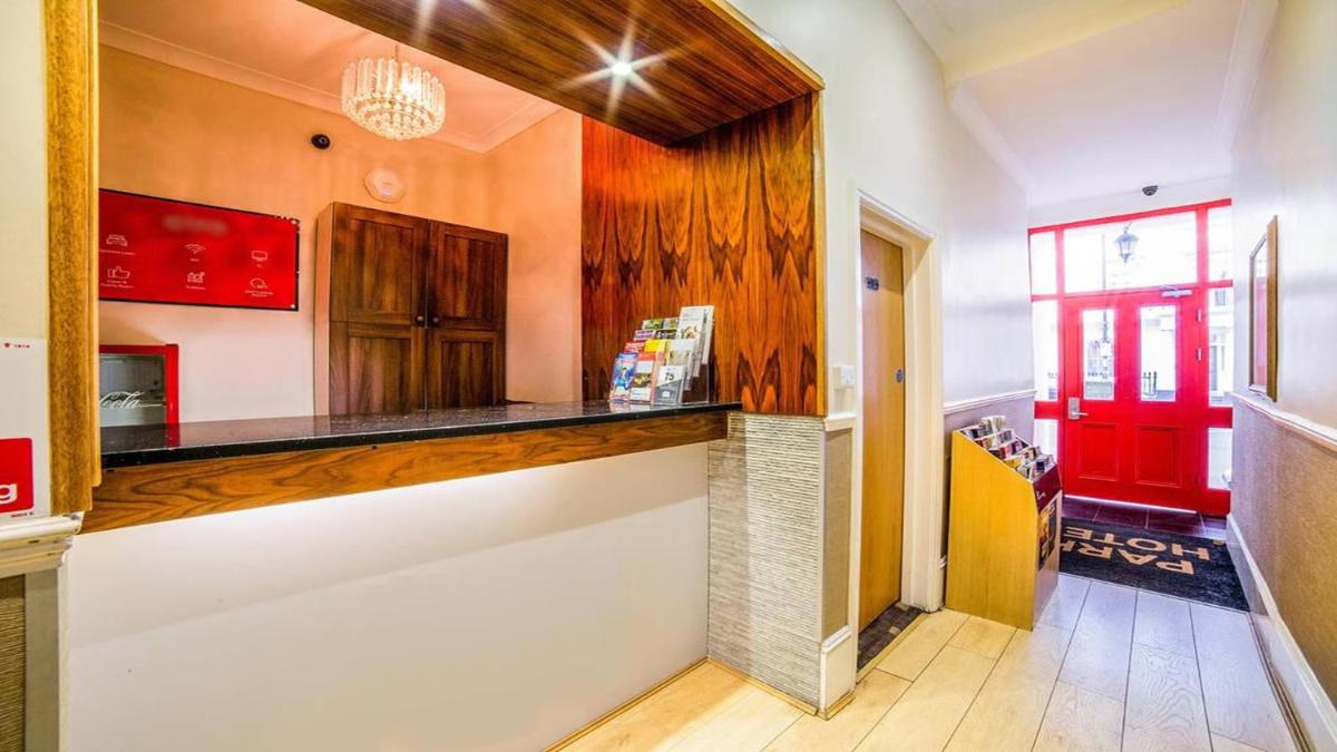 The Park Hotel - Housity